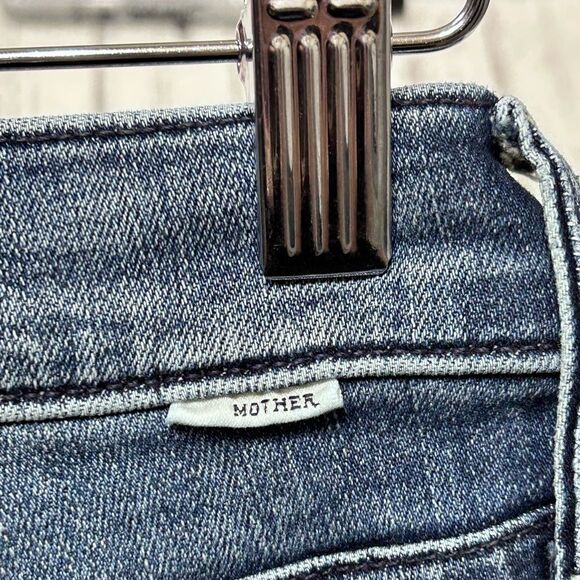 MOTHER The Pixie Tomcat Ankle Jeans - Picture 5 of 11